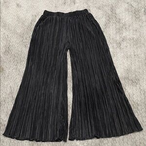 SHEIN Black Wide-Leg Pleated Pants